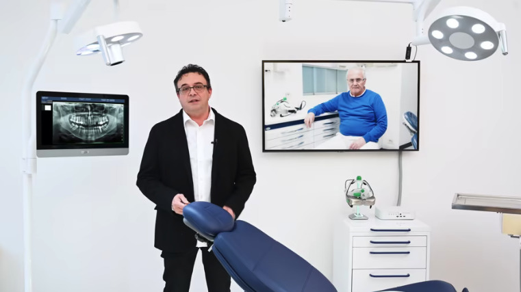 Video with subtitles | FALKO HMD - Telementoring, telecooperation, educational